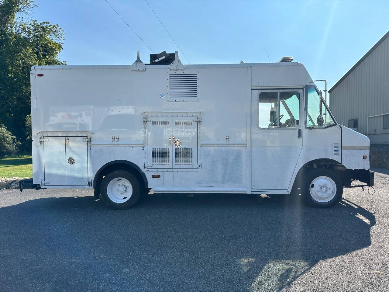 2014 FREIGHTLINER MT45 Chassis in Lafayette, NJ