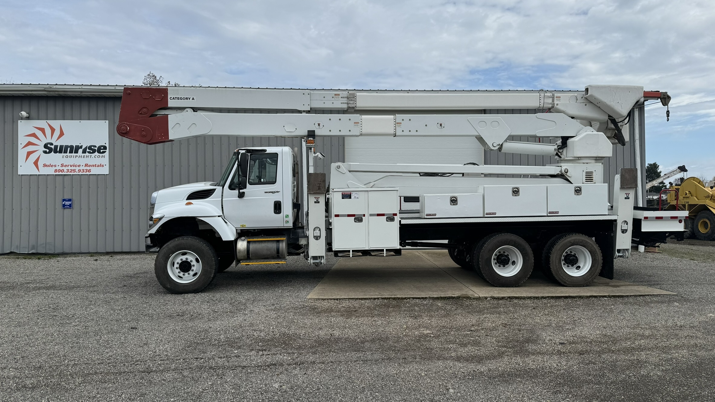 2014 INTERNATIONAL WORKSTAR 7400 in Canton, OH