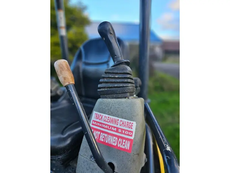2017 YANMAR ViO35-6A
