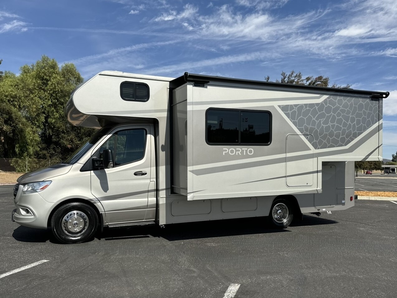 2025 Winnebago PORTO 24P in thousand oaks CA