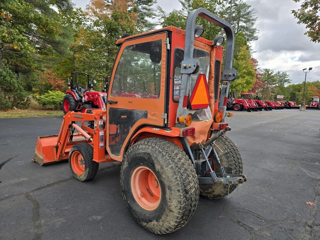 Used 2004 Kubota B7800 Hydrostatic Tractor With Curtis Cab, Loader And