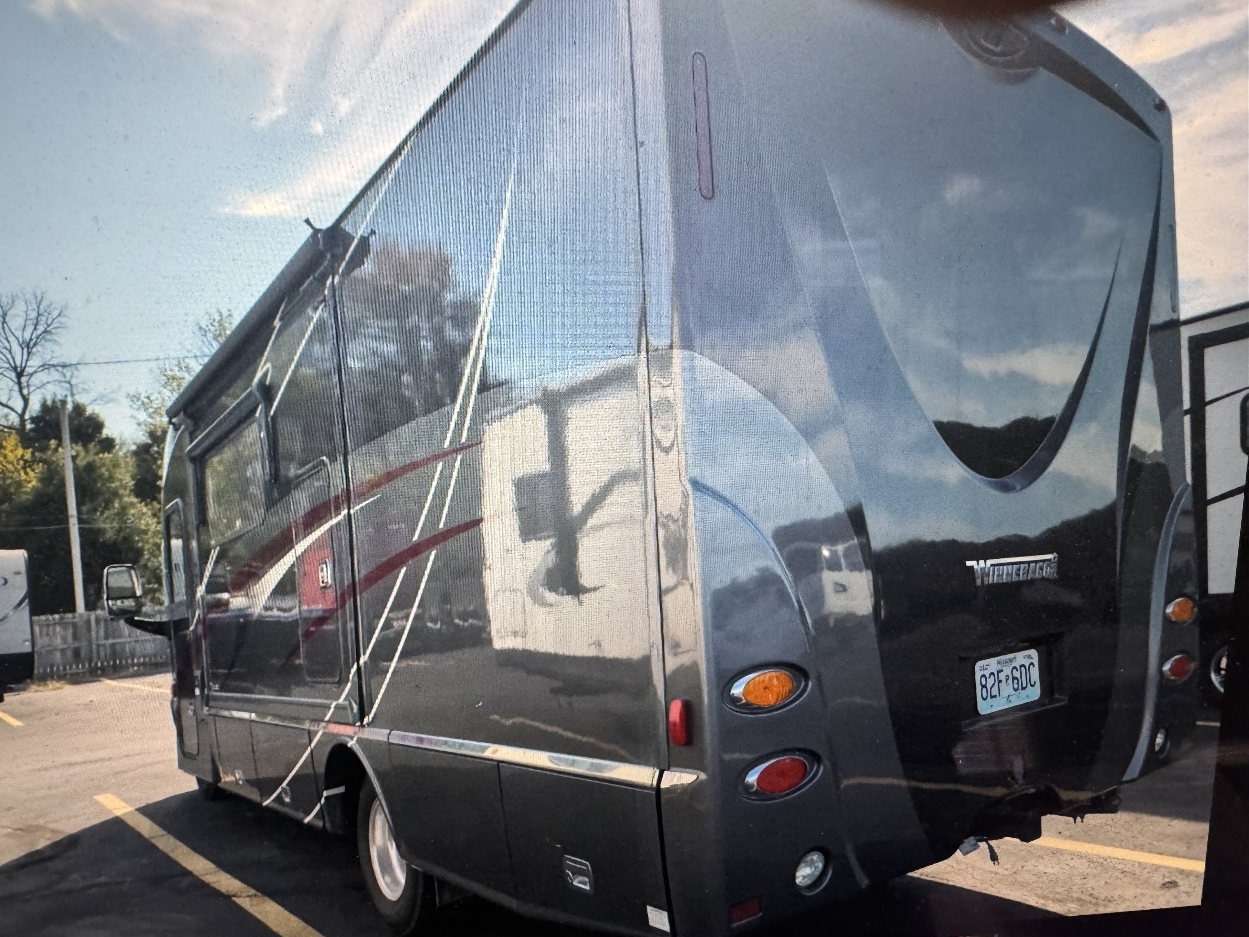 Used 2016 Winnebago Via 25P For Sale in Findlay, OH 5033739120 RV