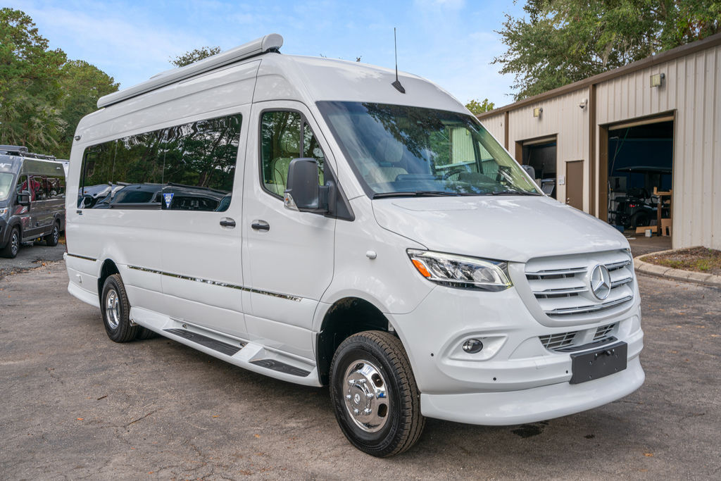New 2025 American Coach Patriot 170 Ext MD4 Awd For Sale in Gainesville