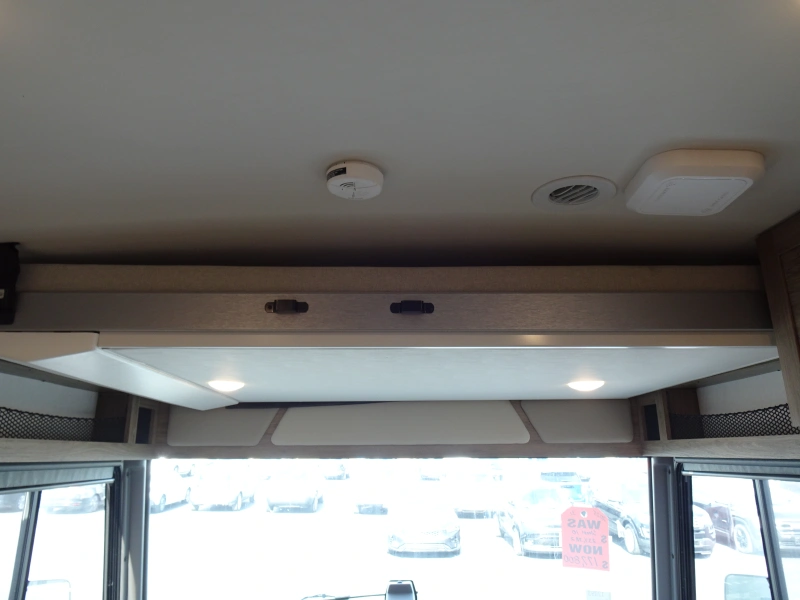 2025 WINNEBAGO VISTA 31B