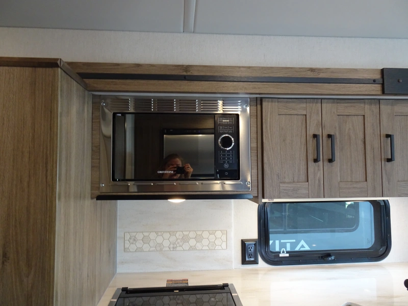 2025 WINNEBAGO VISTA 31B