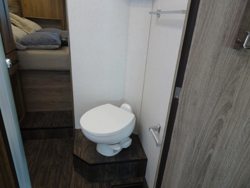 2025 WINNEBAGO VISTA 31B