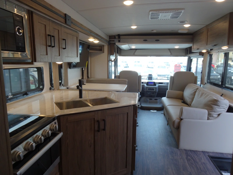 2025 WINNEBAGO VISTA 31B