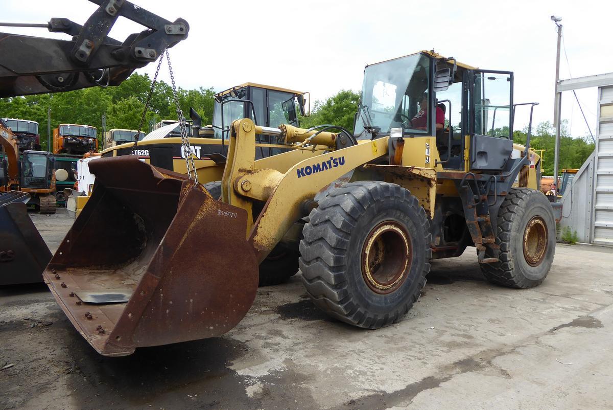2007 KOMATSU WA380-6 in Sparrow Bush, NY