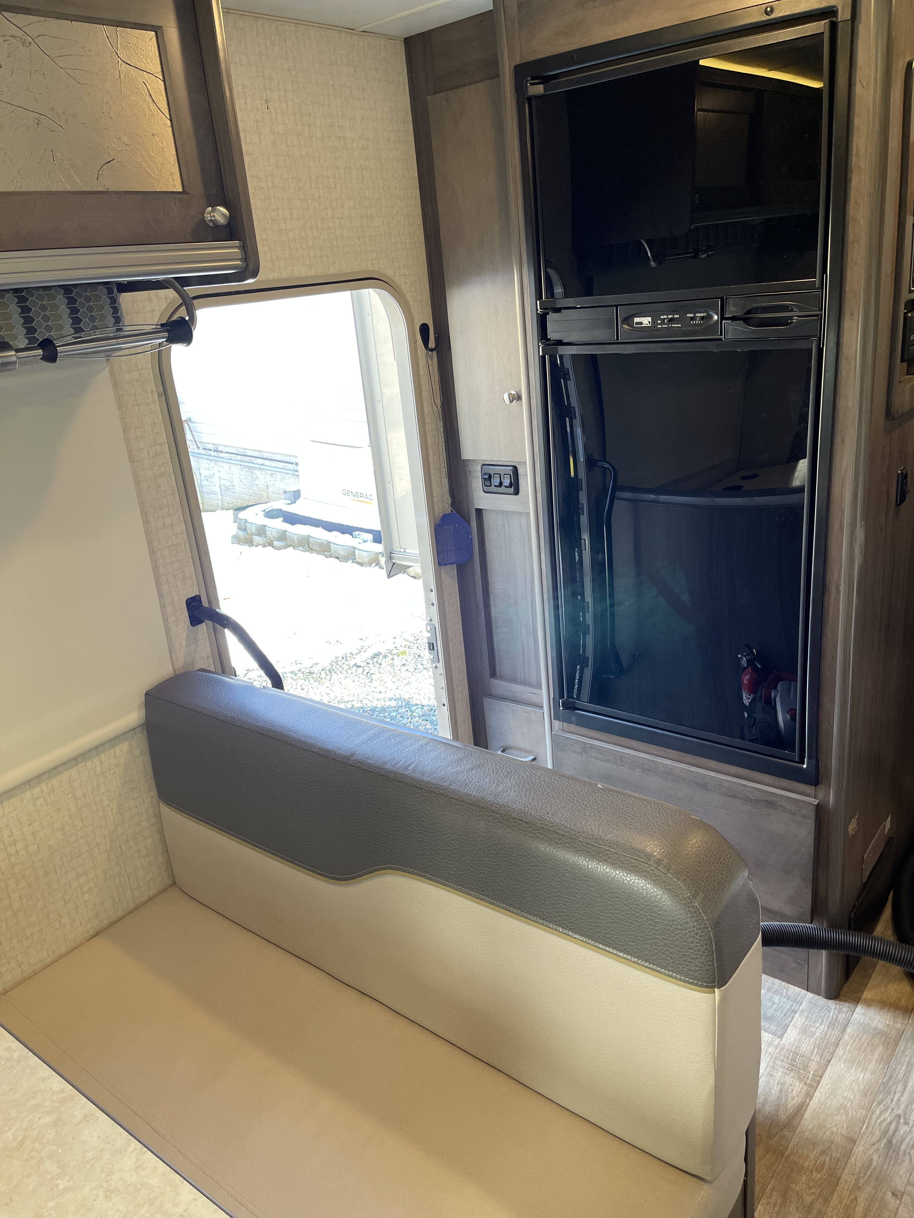 Used 2017 Winnebago Fuse 23t in Havre De Grace, MD 5033835826 RV Trader