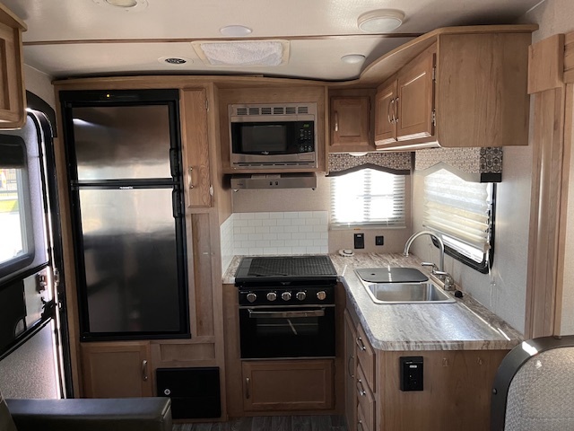 2020 Winnebago MINNIE WINNIE 2405RG in nederland TX