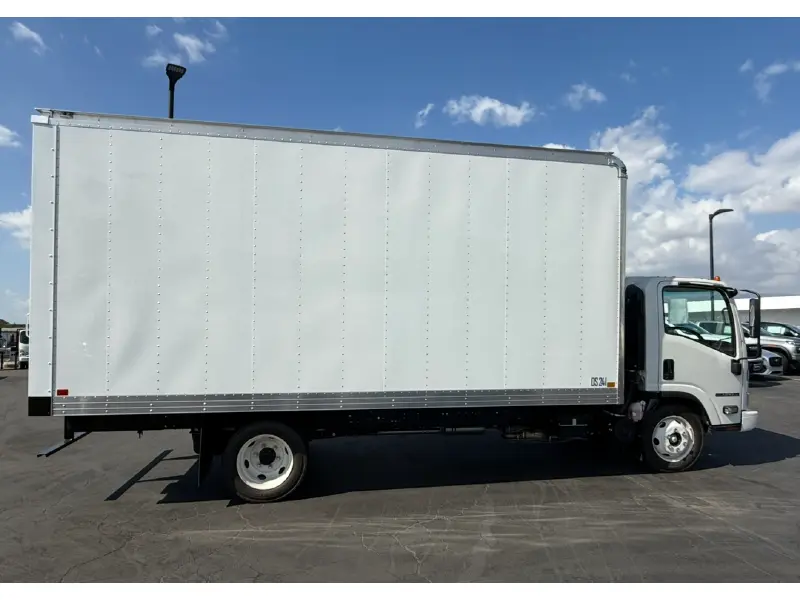 2024 ISUZU NPR HD GAS