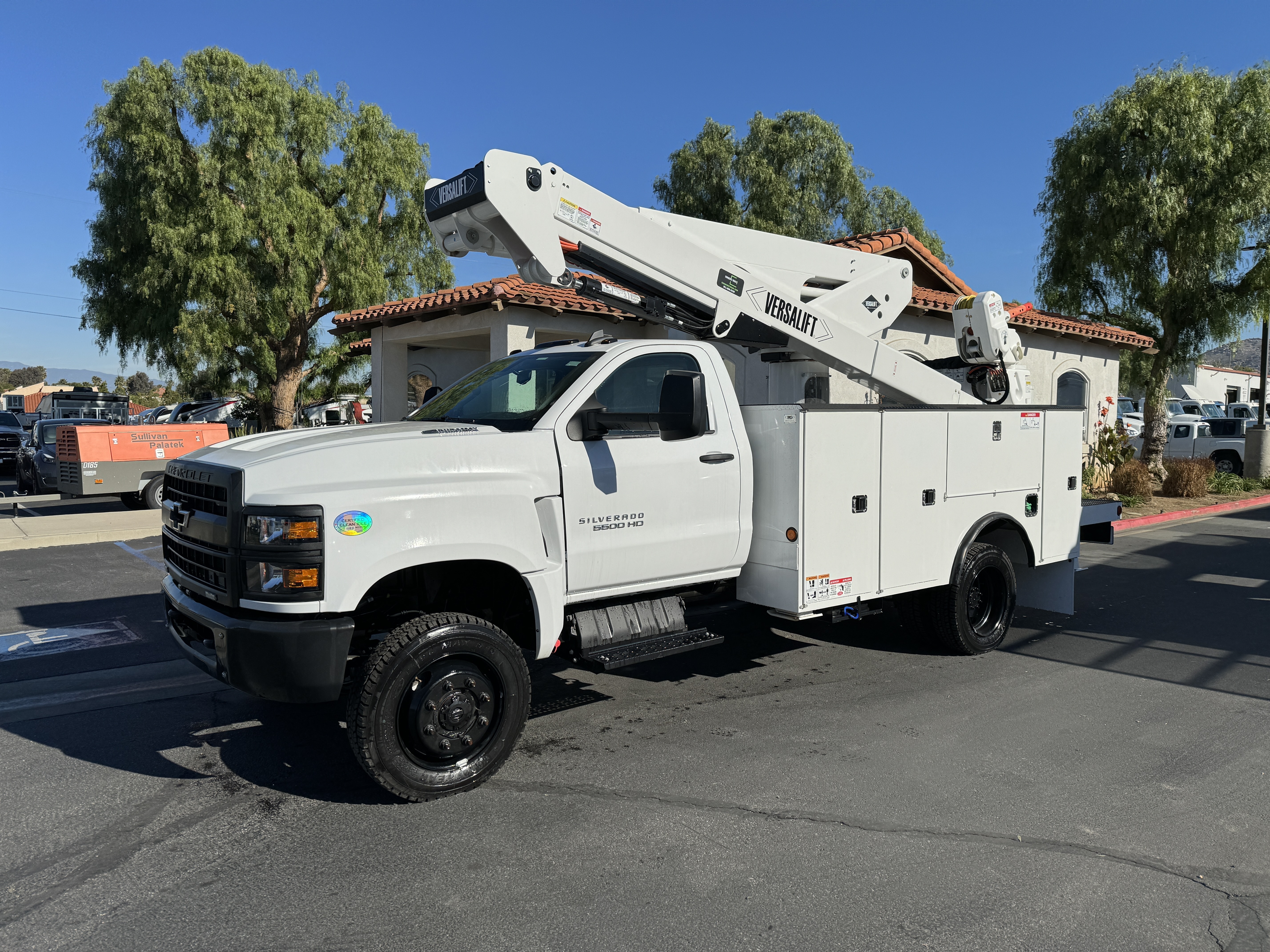 2022 VERSALIFT VST47MHI in Norco, CA