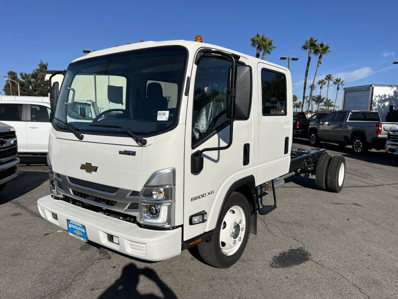 2025 ISUZU NRR GAS