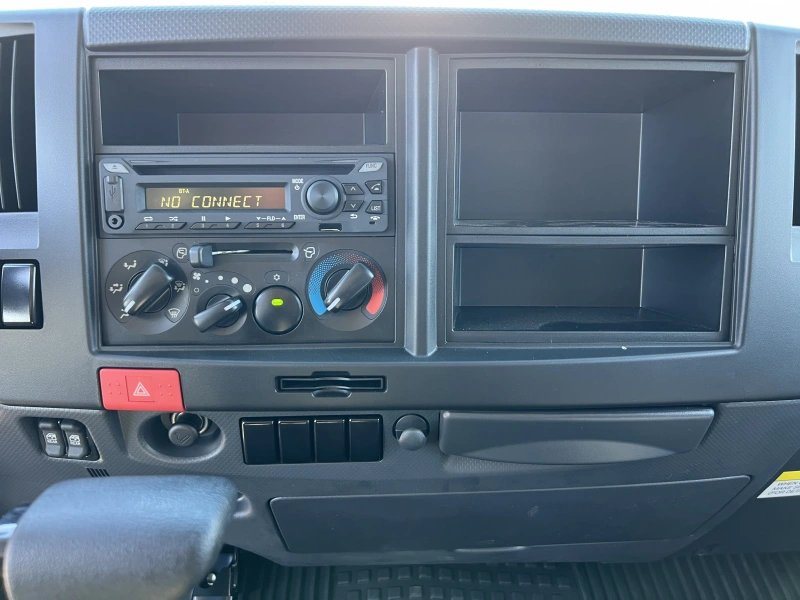 2025 ISUZU NRR GAS
