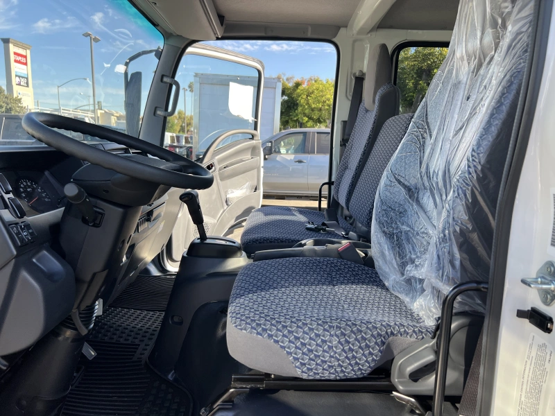 2025 ISUZU NRR GAS