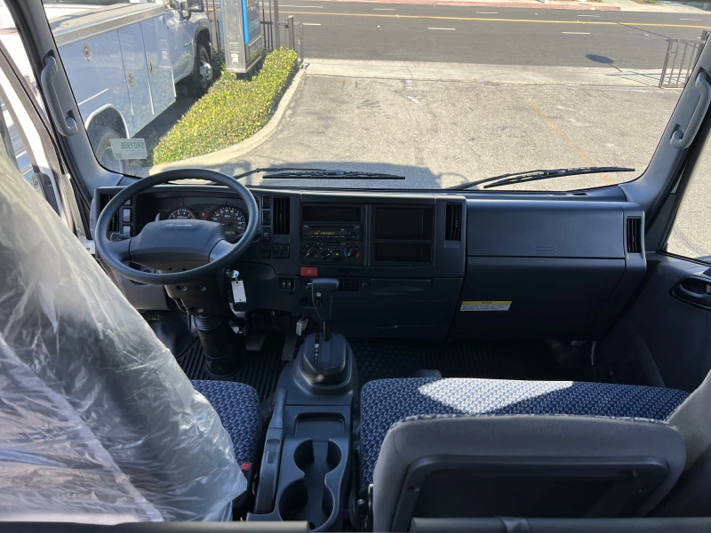 2025 ISUZU NRR GAS