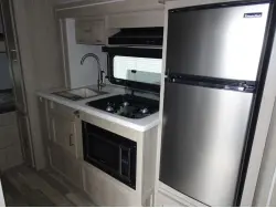 2022 FLAGSTAFF E-PRO 16BH