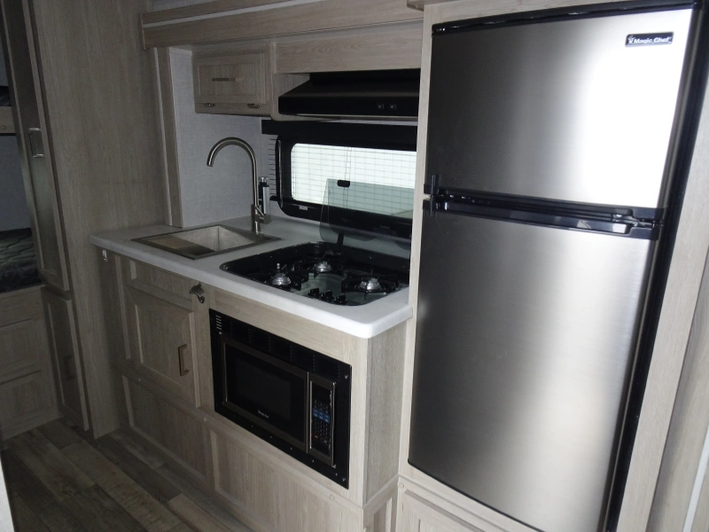 2022 FLAGSTAFF E-PRO 16BH