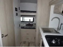 2022 FLAGSTAFF E-PRO 16BH