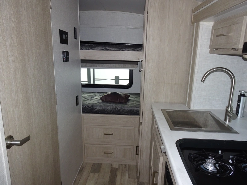 2022 FLAGSTAFF E-PRO 16BH