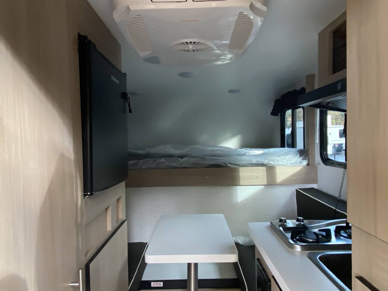 A photo of this 2025 Travel Lite UP COUNTRY 550U-XS