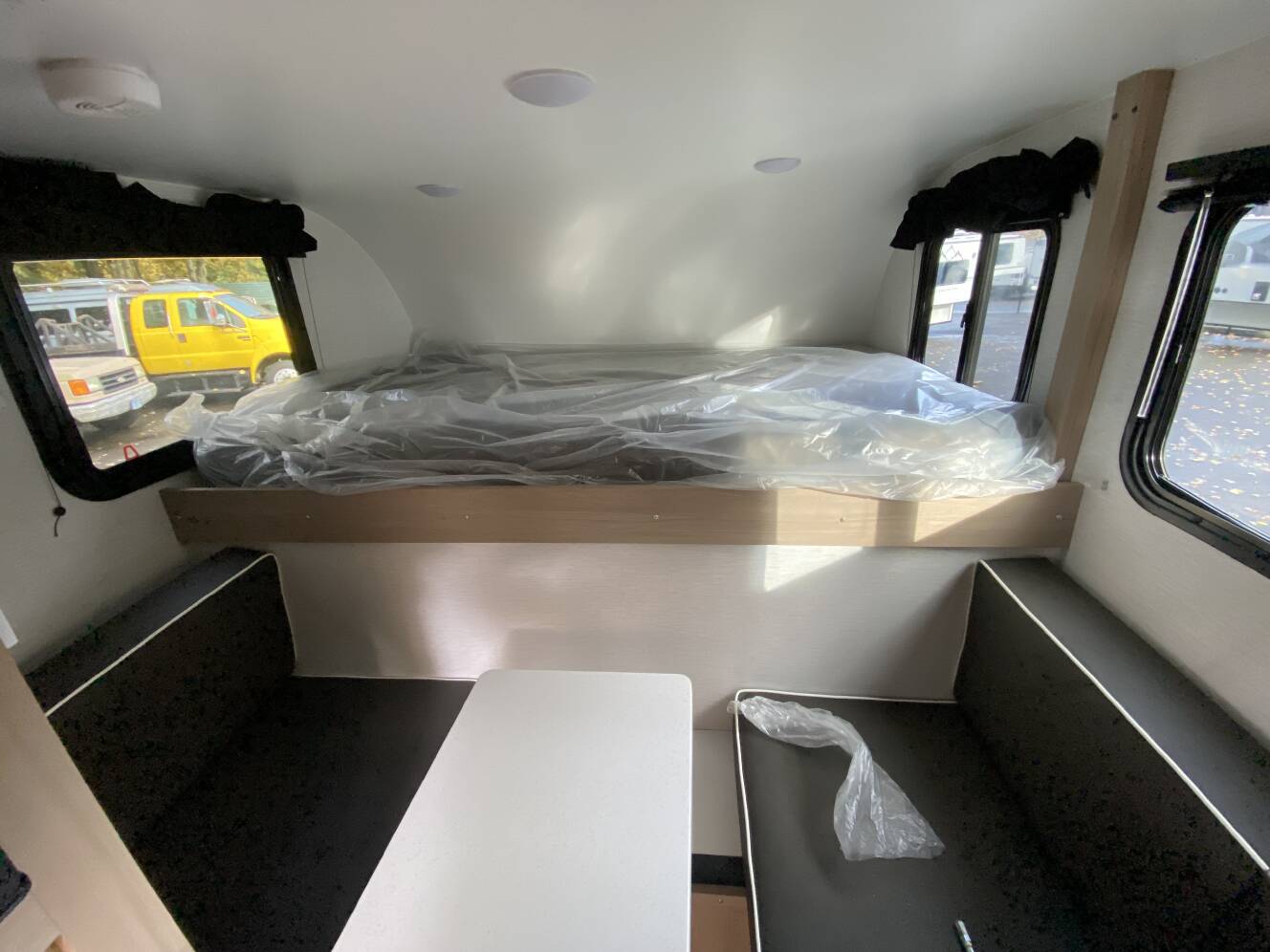A photo of this 2025 Travel Lite UP COUNTRY 550U-XS