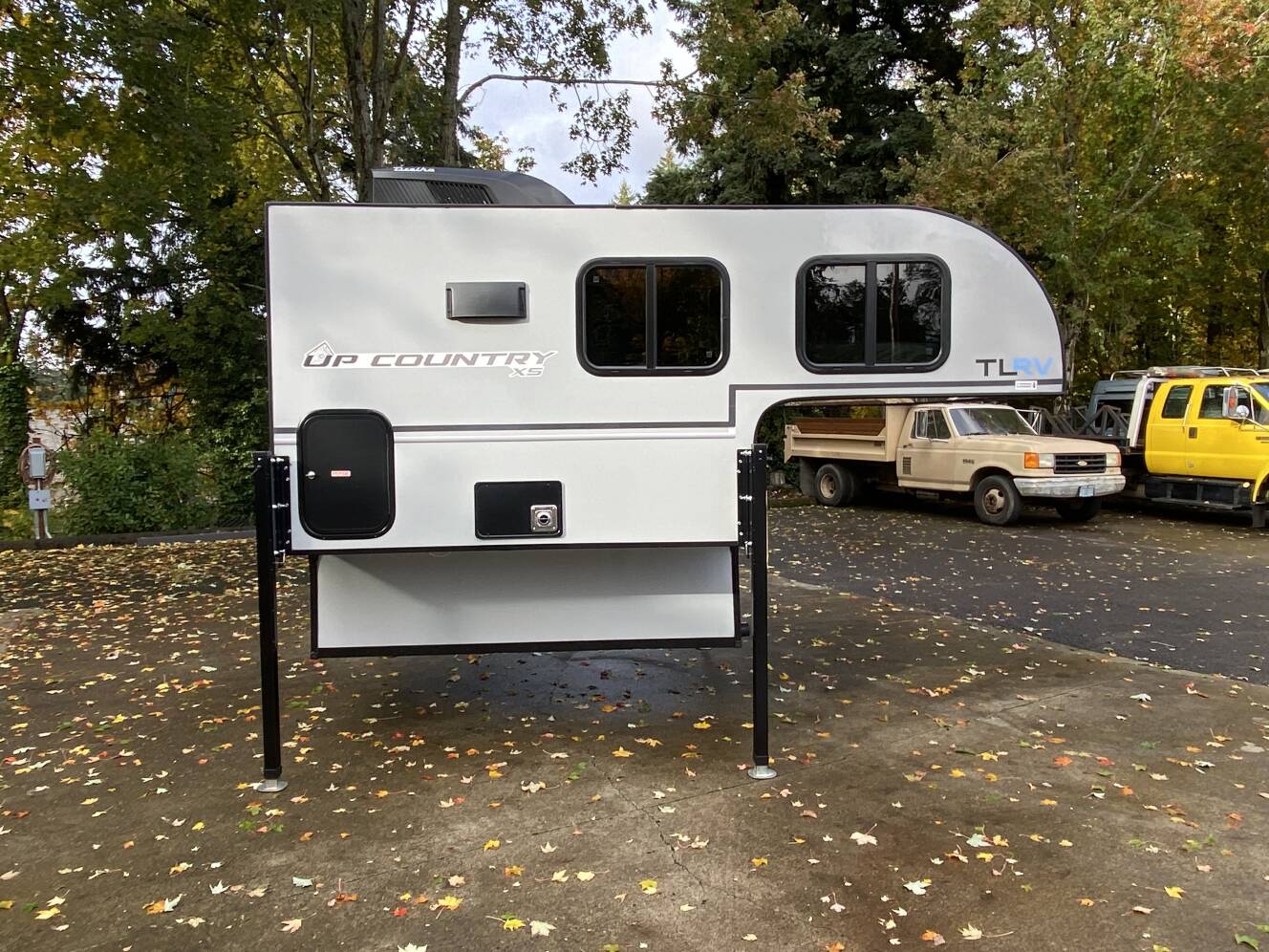 A photo of this 2025 Travel Lite UP COUNTRY 550U-XS