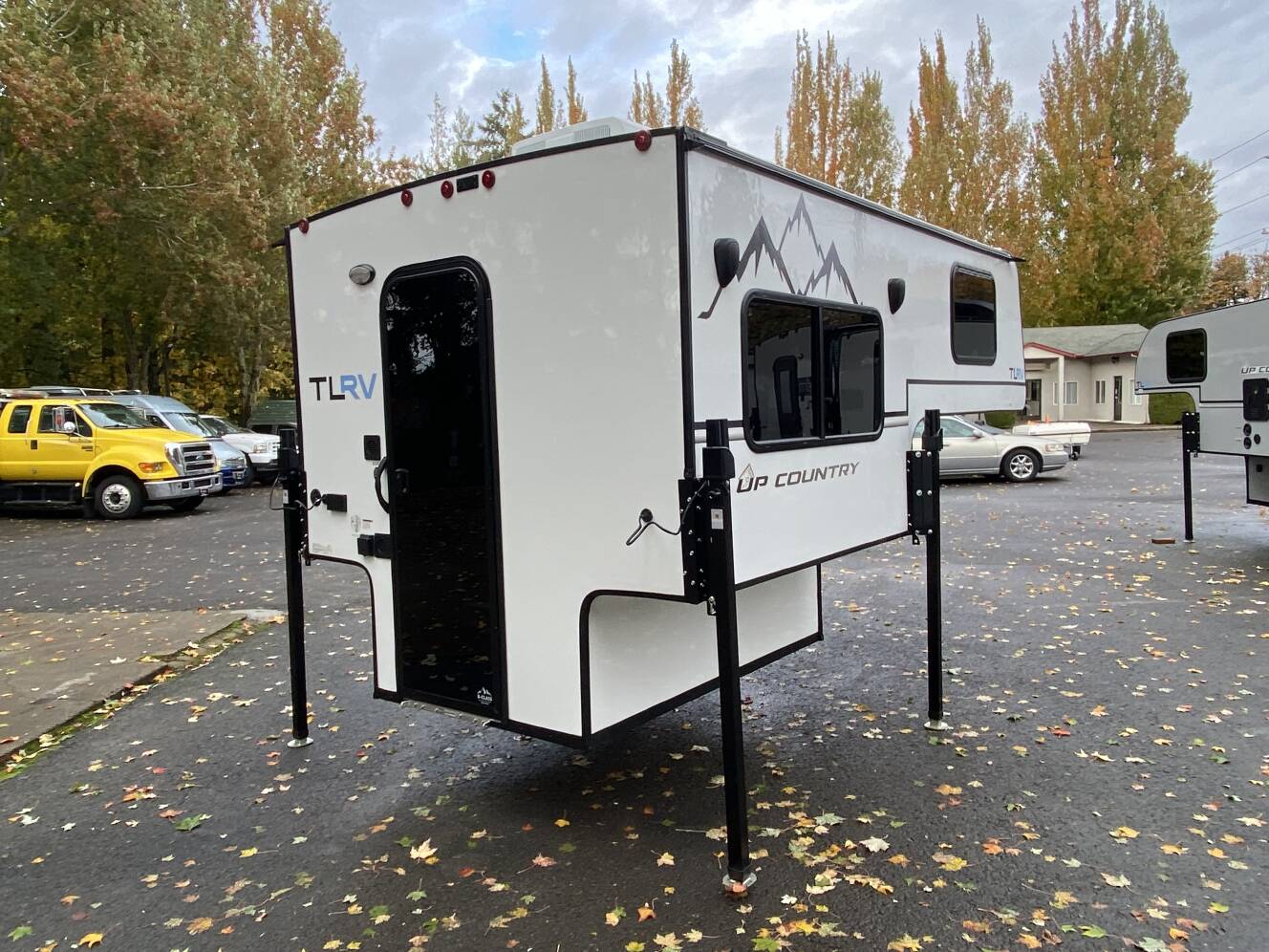 A photo of this 2025 Travel Lite UP COUNTRY 650U