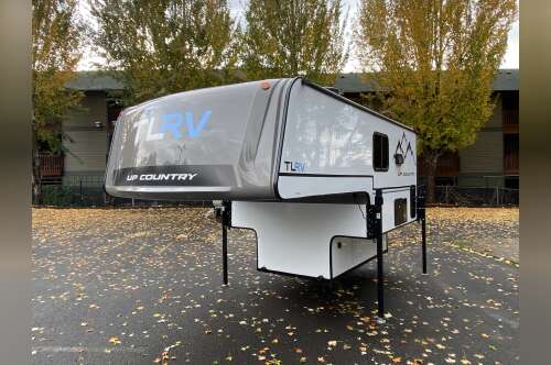 2025 Travel Lite UP COUNTRY 775U in tualatin OR