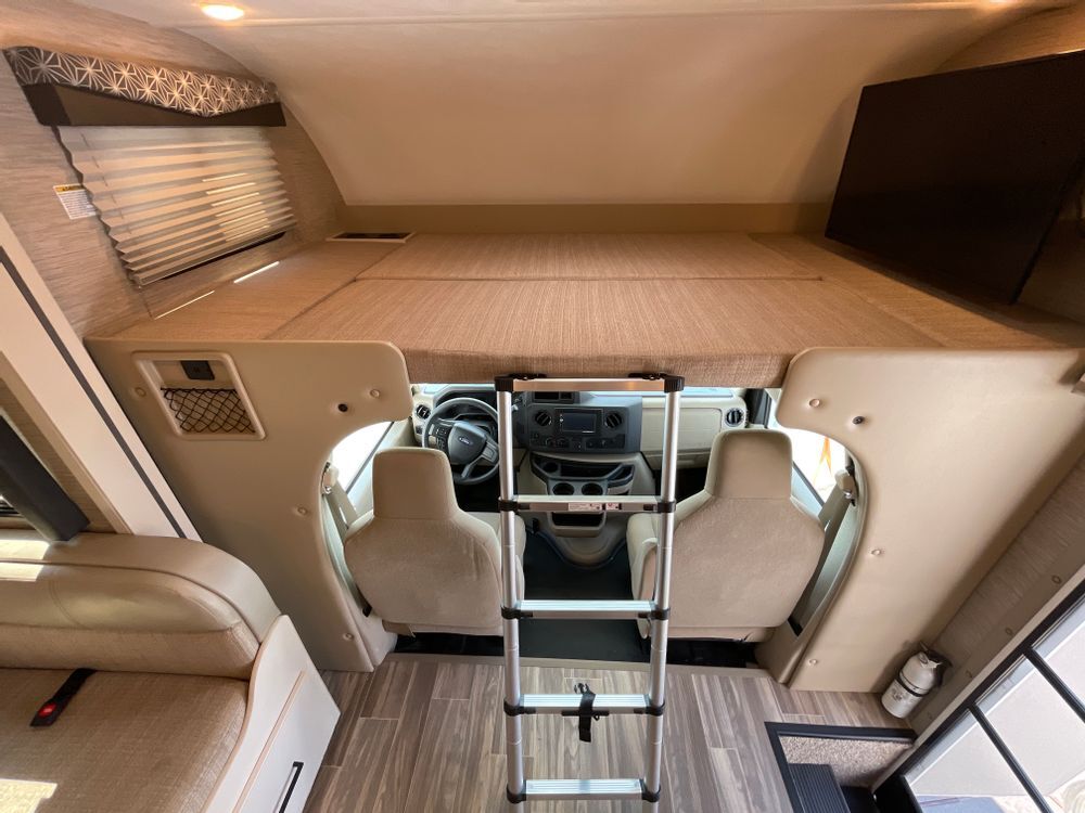 Used 2022 Thor Motor Coach Freedom Elite 24he in Sacramento, CA