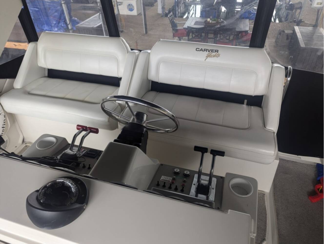 A photo of this 1997 Carver Santego 380