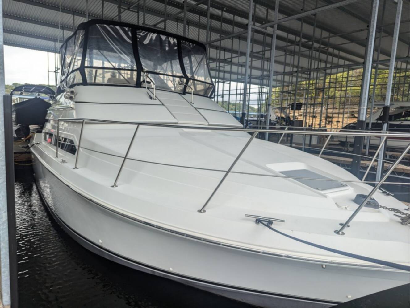 A photo of this 1997 Carver Santego 380