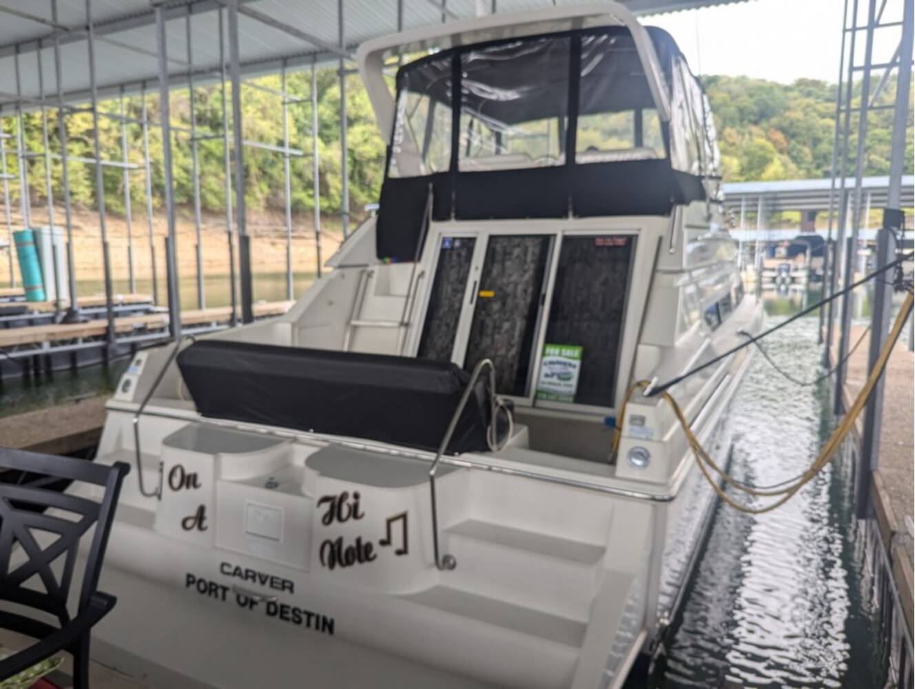 A photo of this 1997 Carver Santego 380