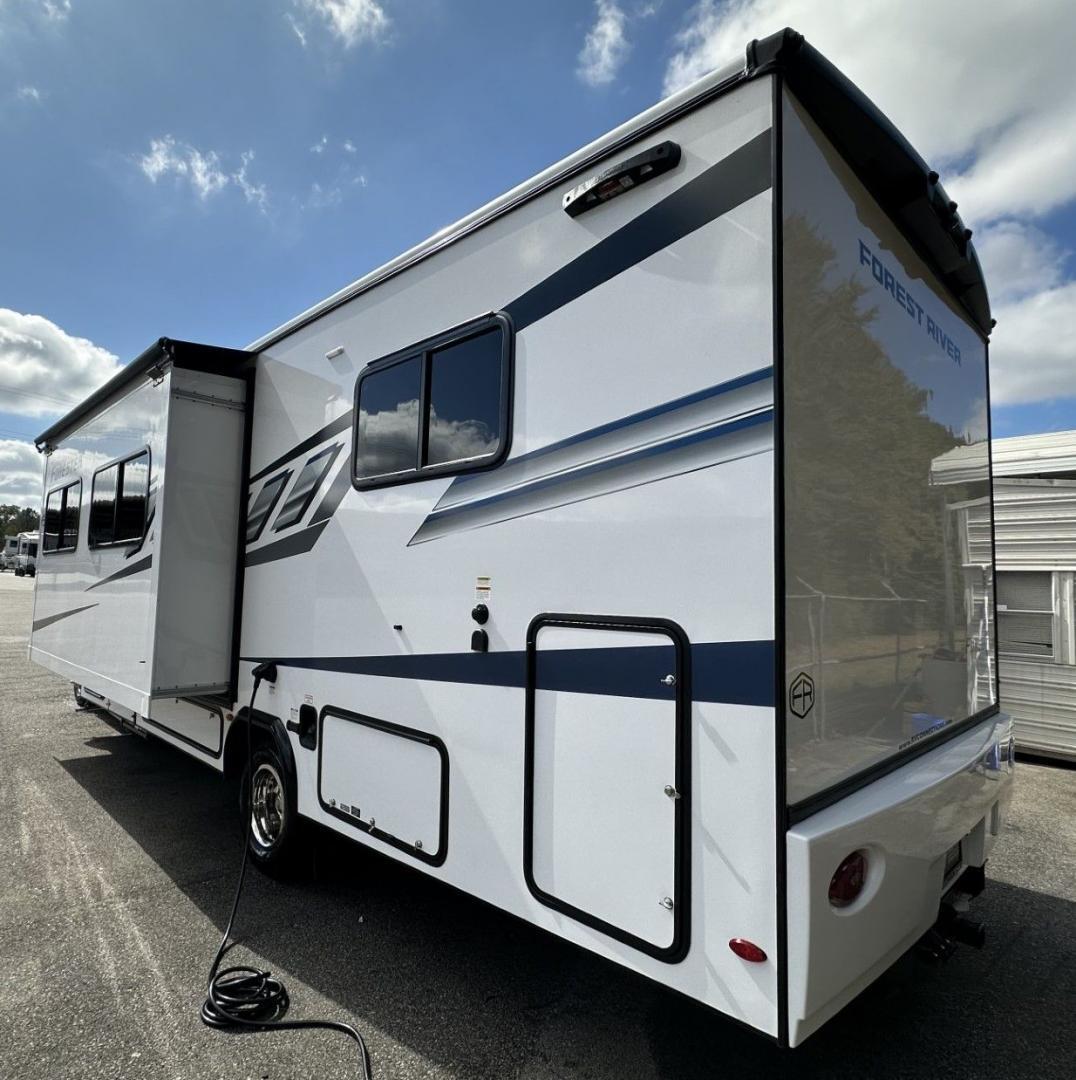 2025 Forest River forester 2851s