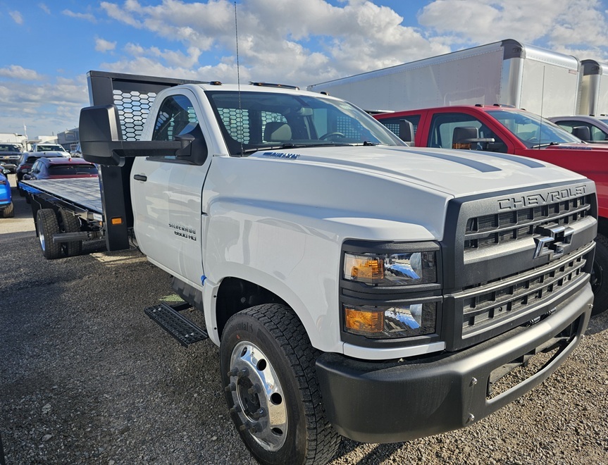 2024 CHEVROLET SILVERADO 6500MD in Center Line, MI