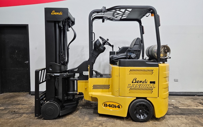 2014 BENDI B40/48I4180D in Cary, IL