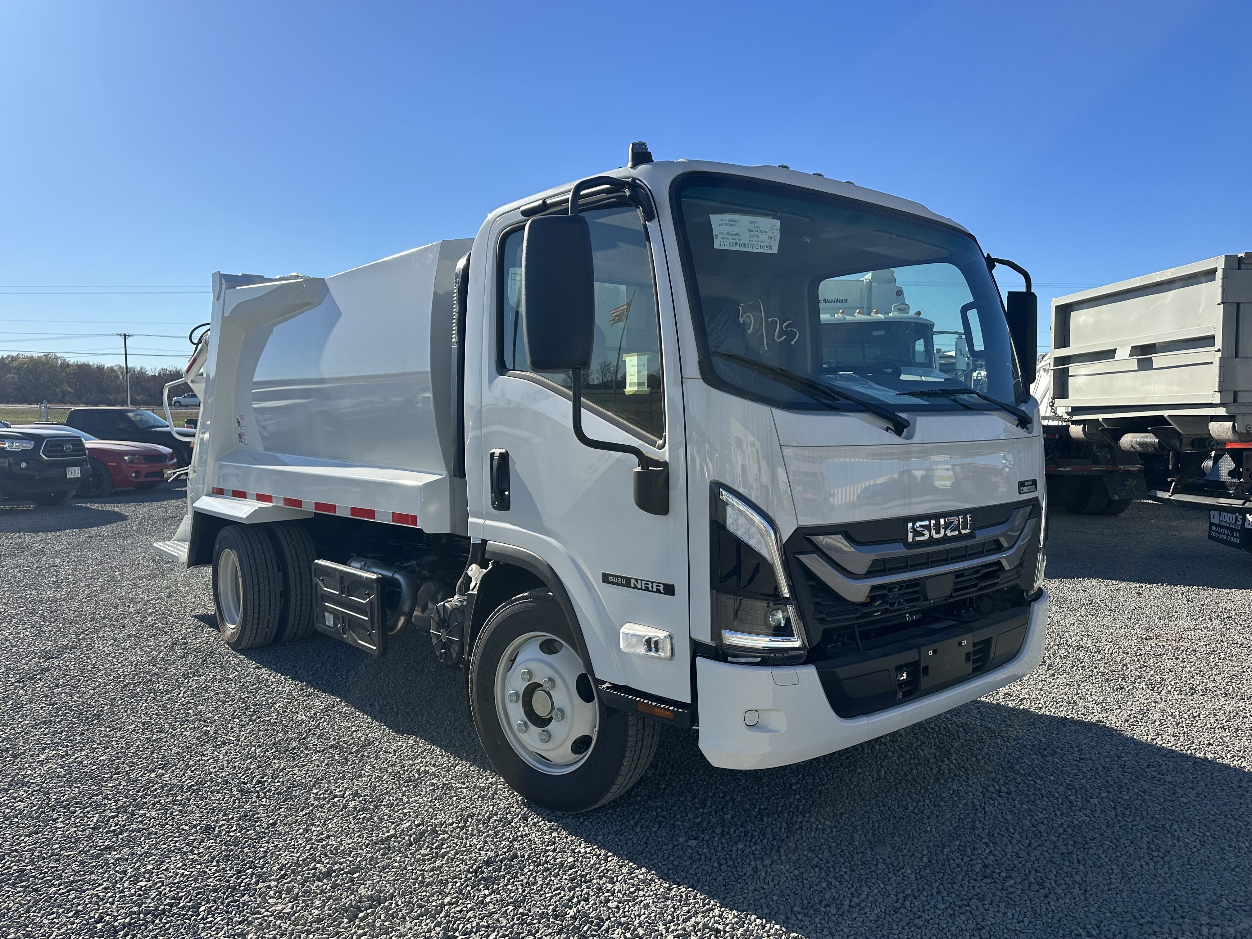 2025 ISUZU NRR in Bealeton, VA