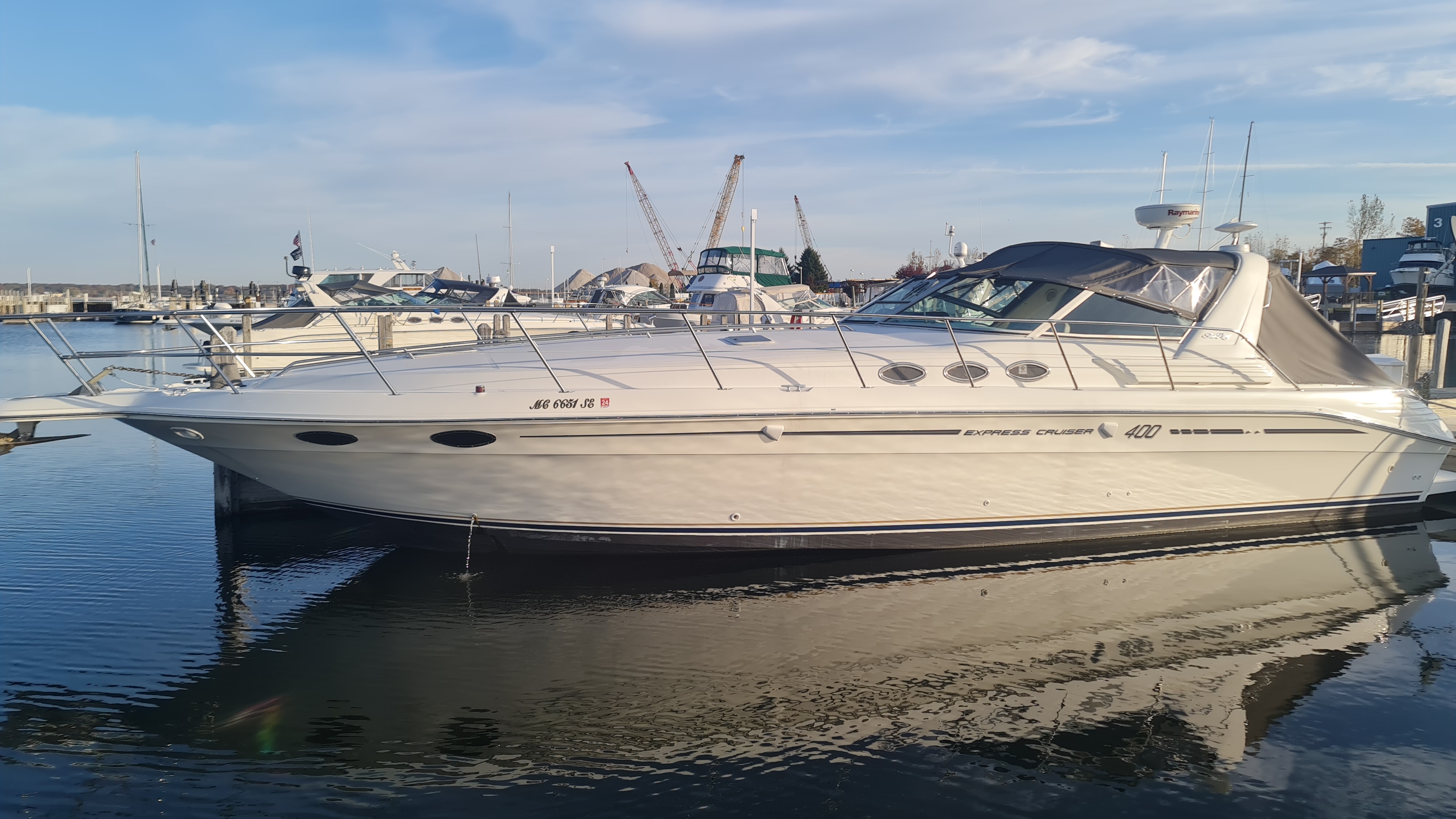 Used 1995 Sea Ray 400 Express Cruiser For Sale in Muskegon