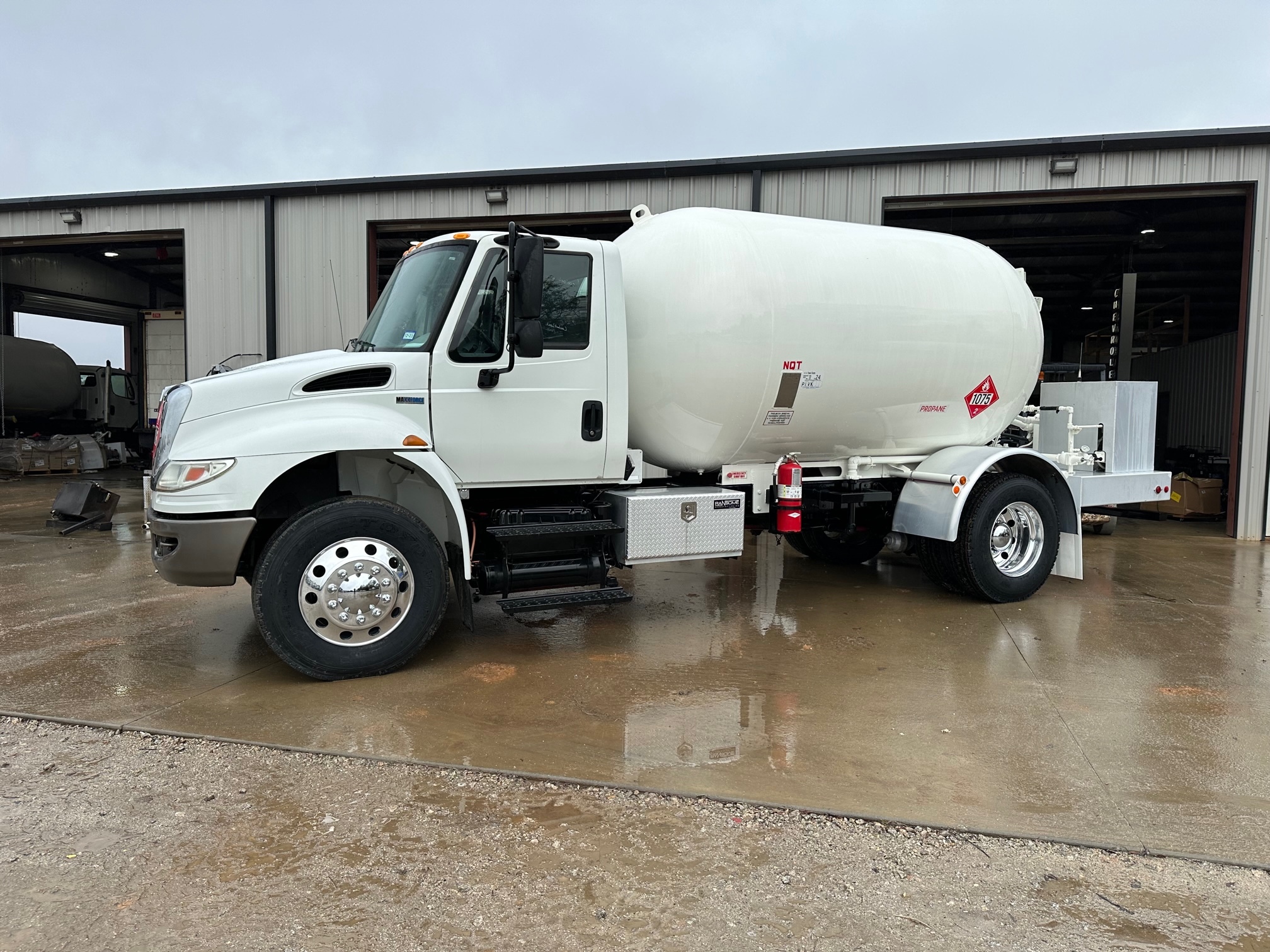 2015 INTERNATIONAL 4300 in Miami, FL