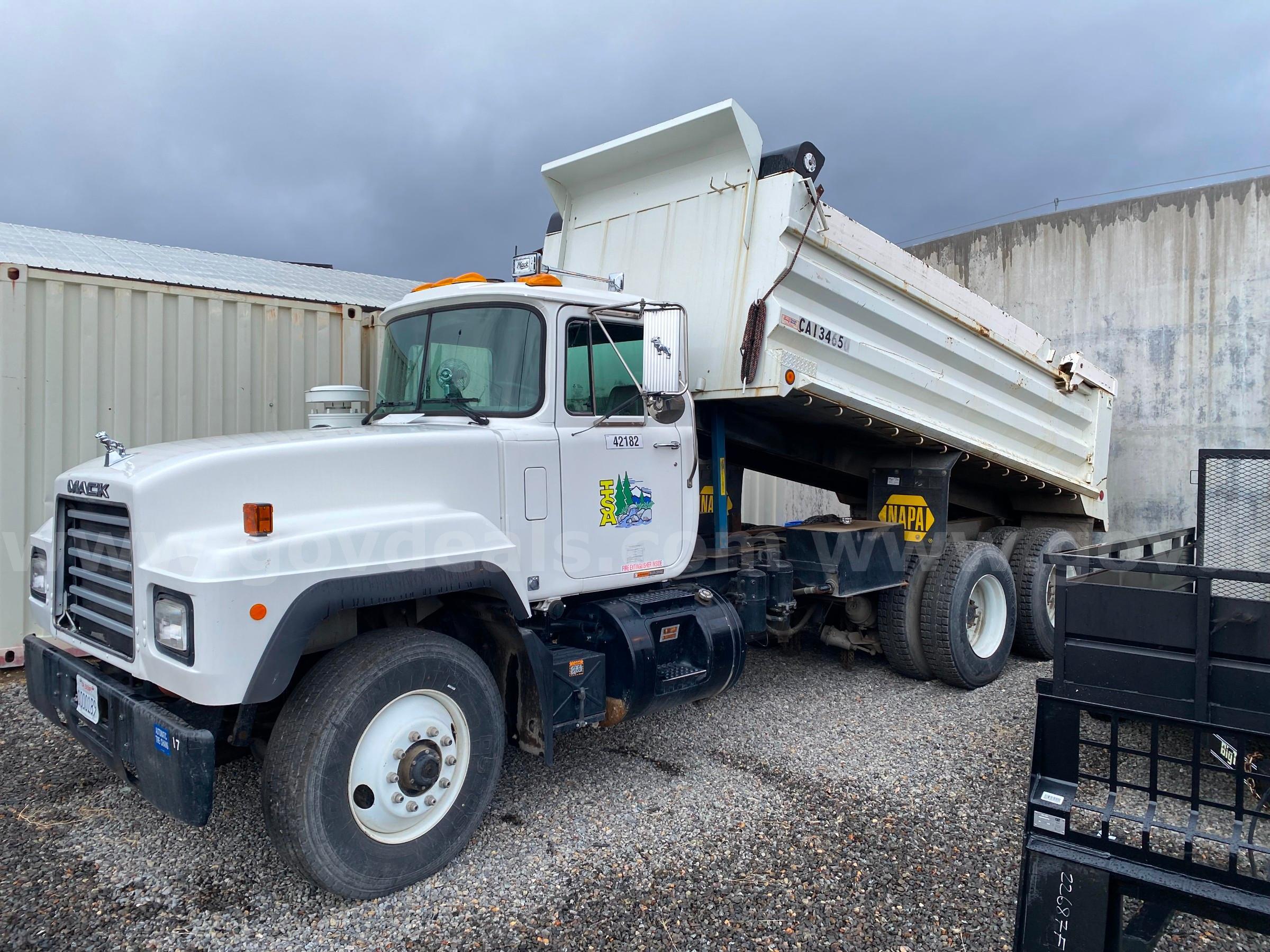 Used 1998 Mack RD688S For Sale in Truckee, CA - 5034140987
