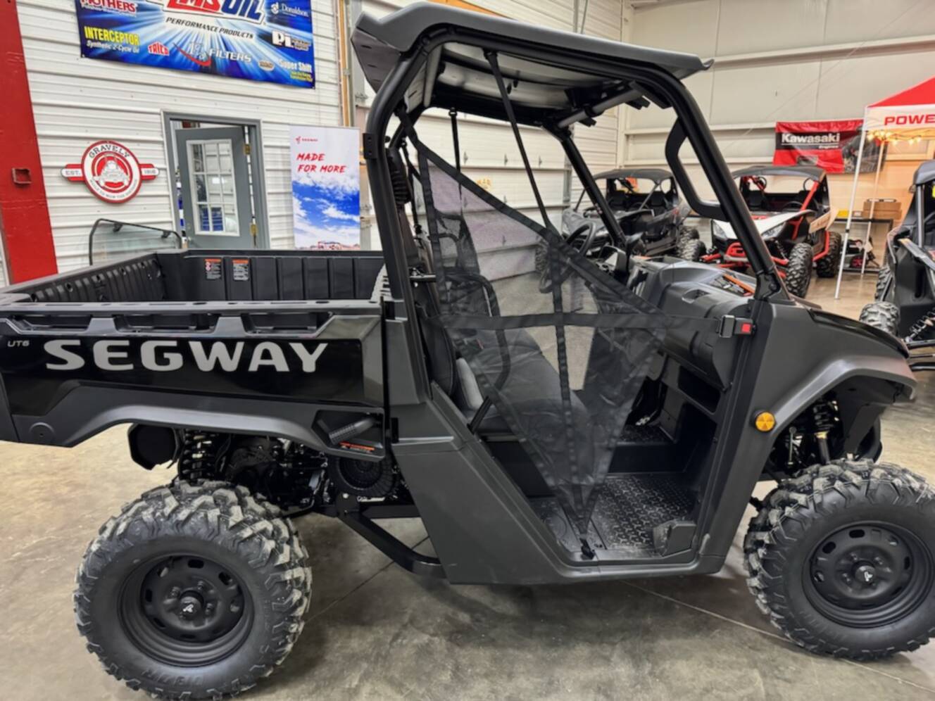 A photo of this 2025 Segway UT6S