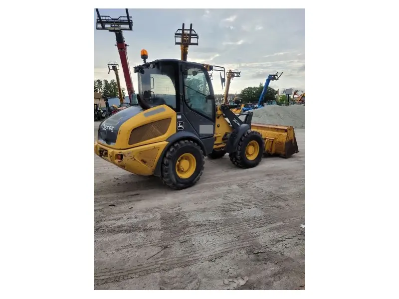 2018 JOHN DEERE 204L