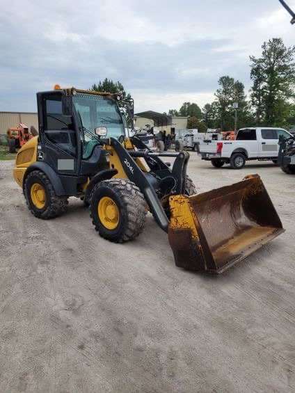 2018 JOHN DEERE 204L in Spring City, PA