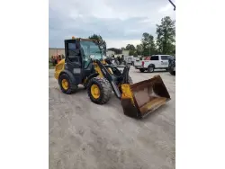 2018 JOHN DEERE 204L