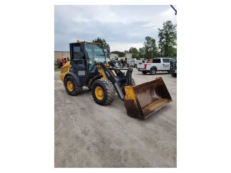 2018 JOHN DEERE 204L