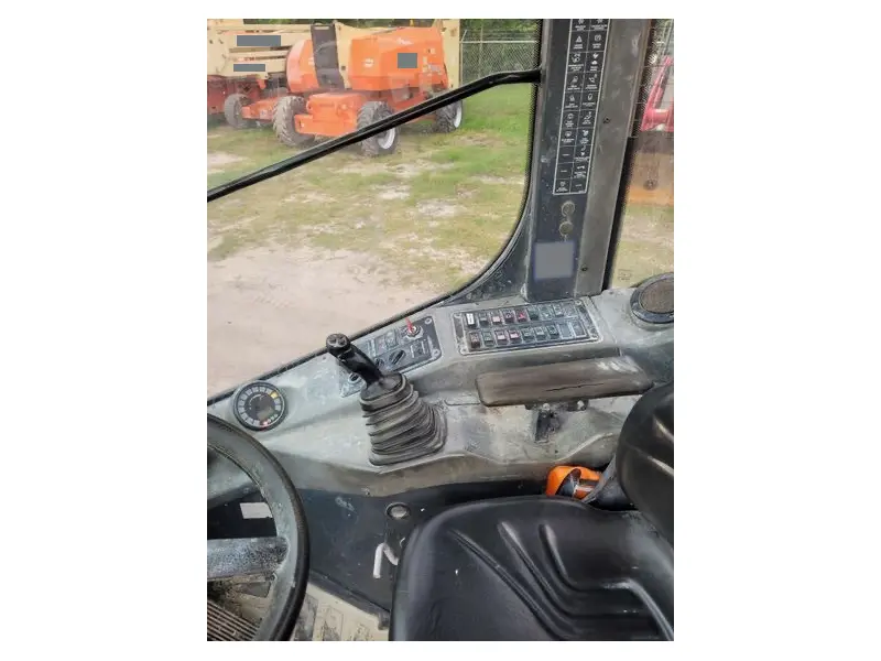 2018 JOHN DEERE 204L