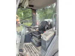 2018 JOHN DEERE 204L