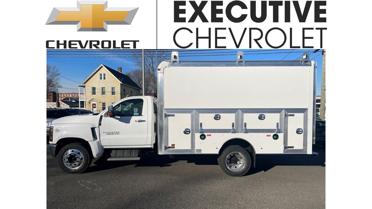 2024 CHEVROLET SILVERADO 5500MD in Wallingford, CT