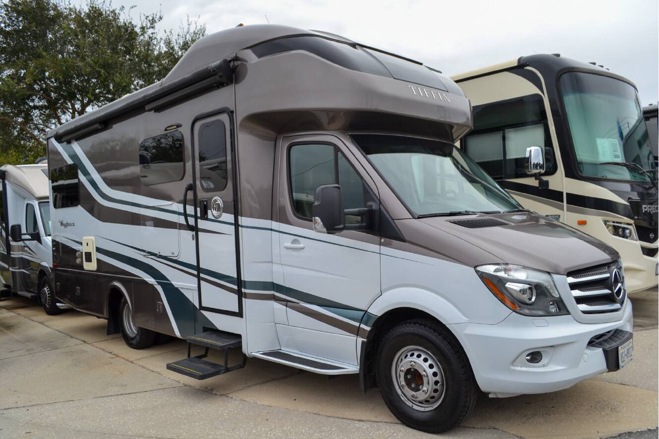 A photo of this 2019 Tiffin Motorhomes WAYFARER 24 TW