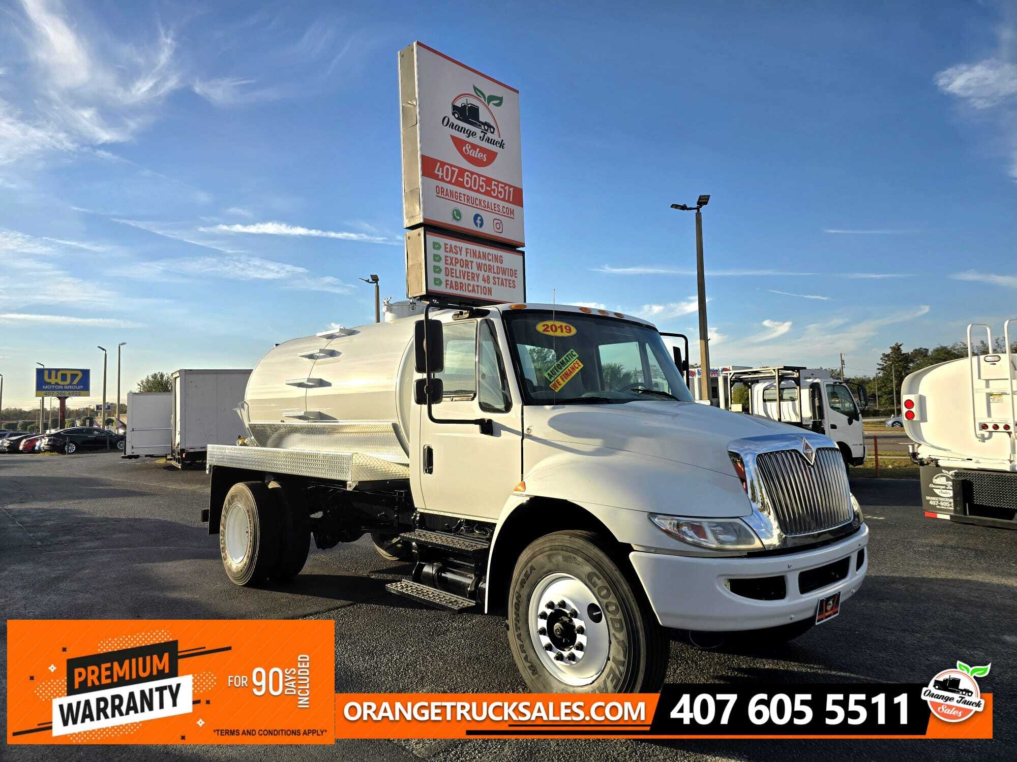 2019 INTERNATIONAL DURASTAR 4300 in Orlando, FL